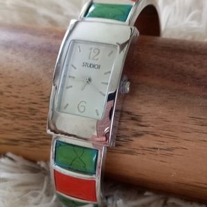 Women's Fashion Bangle Watch